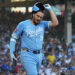 Vinnie Pasquantino folhas do Royals jogo com doença relacionada ao calor