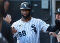 White Sox Cf Luis Robert Jr. deixa o jogo com a Royals
