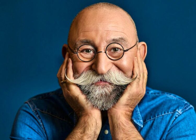 ZDF Jumble Sale Show "Bares für rares": essas celebridades vendem seus tesouros com Horst Lichter