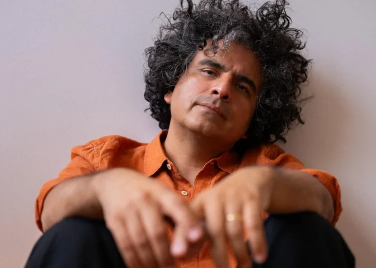 15 novas músicas hoje para ouvir: Helado Negro, Peel Dream Magazine e muito mais