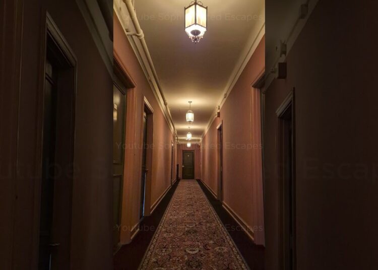 ☕ Chateau Marmont – Hollywood Stars & Secrets