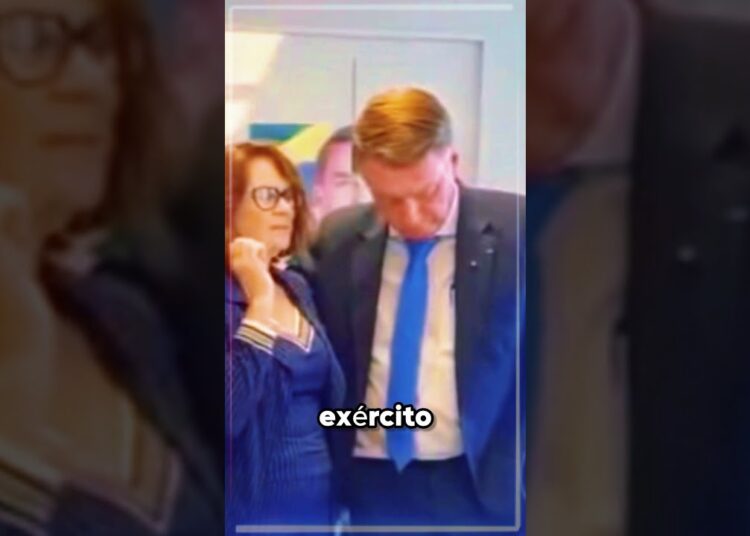 chora ao lembrar trajetória e futuro incerto