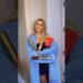 10 Female Stars with Surprising Heights #hollywoodbuzz #celebrity