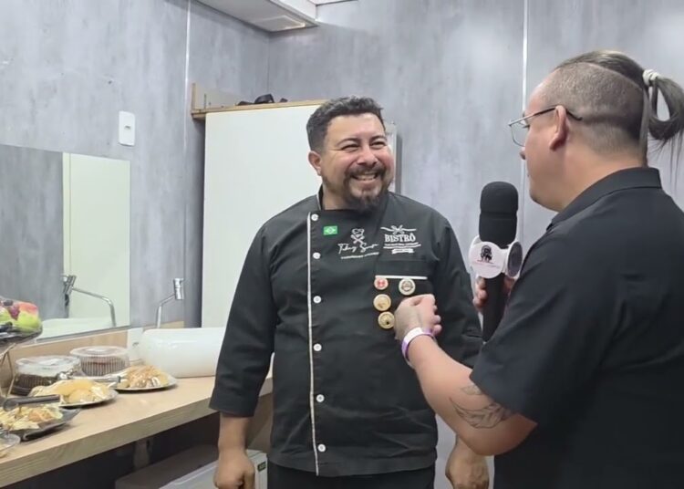Chef das Celebridades: Conheça Takay Sousa, o Homem por Trás da Alimentação de Artistas