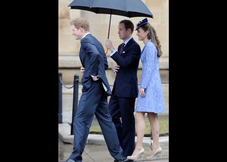 Sweet and happy moment for Royals #catherineelizabeth #britishroyalfamily