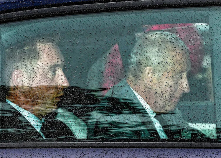 O príncipe Harry conhece o rei Charles pela primeira vez em mais de um ano