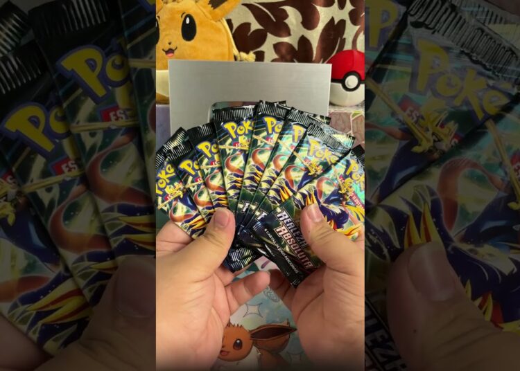 Abrindo uma box extremamente suspeita de Realeza Absoluta. #pokemon #pokemontcg #pokemoncards