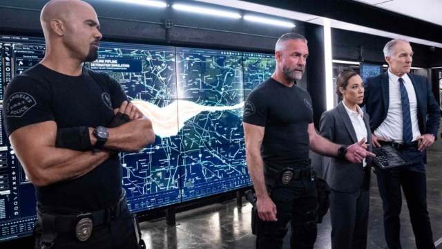 2 estrelas SWAT originais Junte-se ao elenco de exilados