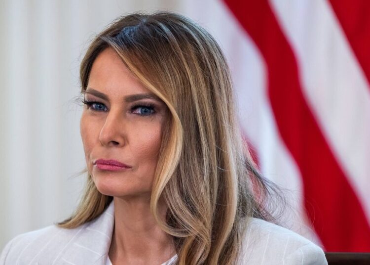 A aparição de Melania Trump na reunião da força da IA ​​Sparks Frenzy - Celebrity News - entretenimento