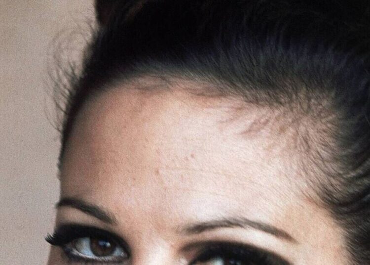 A atriz de Hollywood Claudia Cardinale morre como tributos pagos - notícias de celebridades - entretenimento