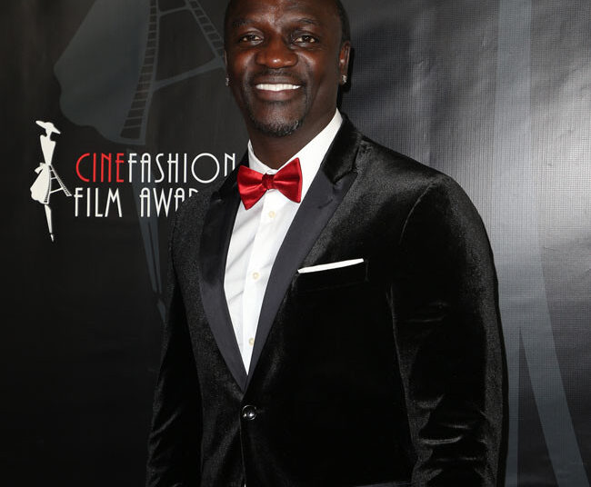 A esposa de Akon arquiva o divórcio