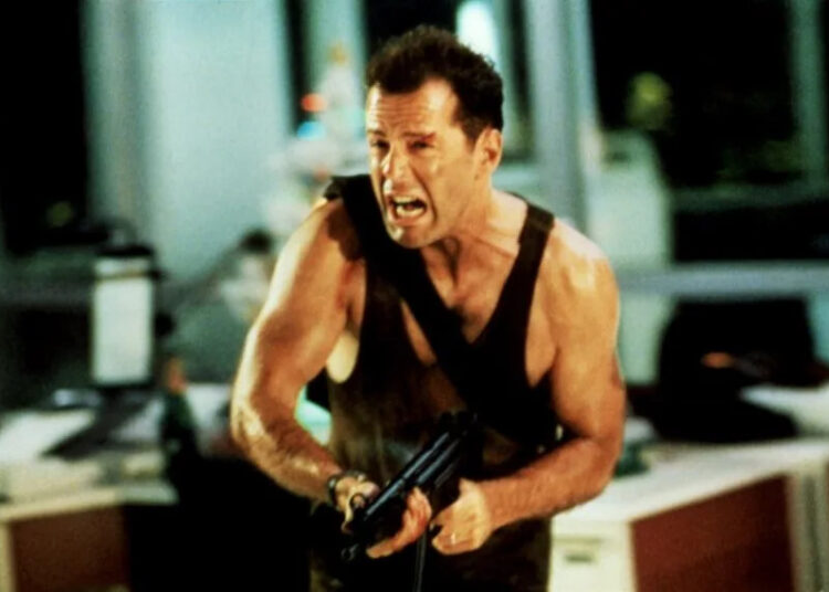 A esposa de Bruce Willis, Emma pensou 'Die Hard' era a culpada por sinais de demência precoces