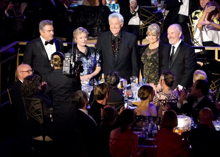 Christopher Knight, da esquerda, Eve Plumb, Barry Williams, Maureen McCormick e Mike Lookinland