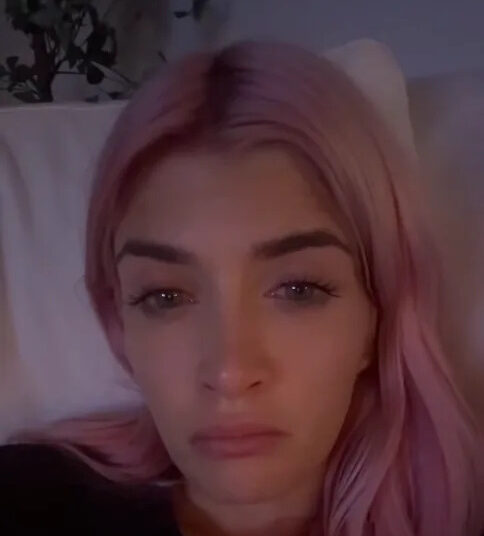 A filha de Charlie Sheen, Sami Post
