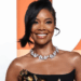 A filha de Gabrielle Union rouba o show como Flower Girl em Tiara, Ruffles e acessório inesperado