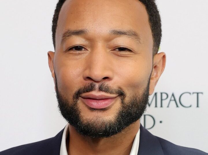 A filha de John Legend, Esti Chanting 'I Love My Daddy', pode ser a melhor coisa da Internet hoje