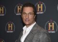 A mãe de Matthew McConaughey é meio faladora, então ele manteve os Deets dela por anos