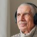 A maneira como você pisca revela como a música está moldando sua atenção, novo estudo encontra