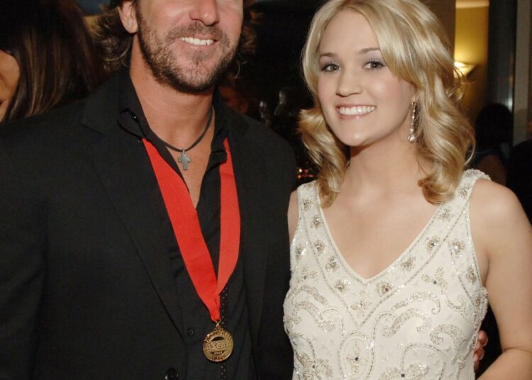 A mensagem tocante de Carrie Underwood na morte de Brett James
