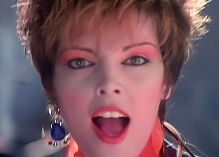 A música Pat Benatar que assumiu o novo significado após o 11 de setembro