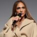 A saia escultural de Jennifer Lopez entrega uma masterclass em curativo monocromático