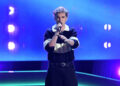 Aiden Ross, um estudante de segundo ano na Texas A&M em College Station, completa 4 cadeiras na estréia 'The Voice'