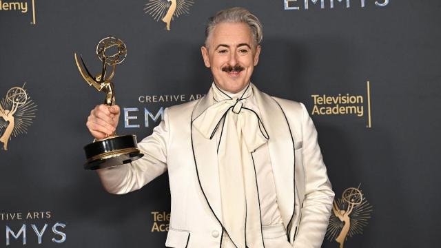 Alan Cumming revela Vingadores: status de filmagem do dia do juízo final