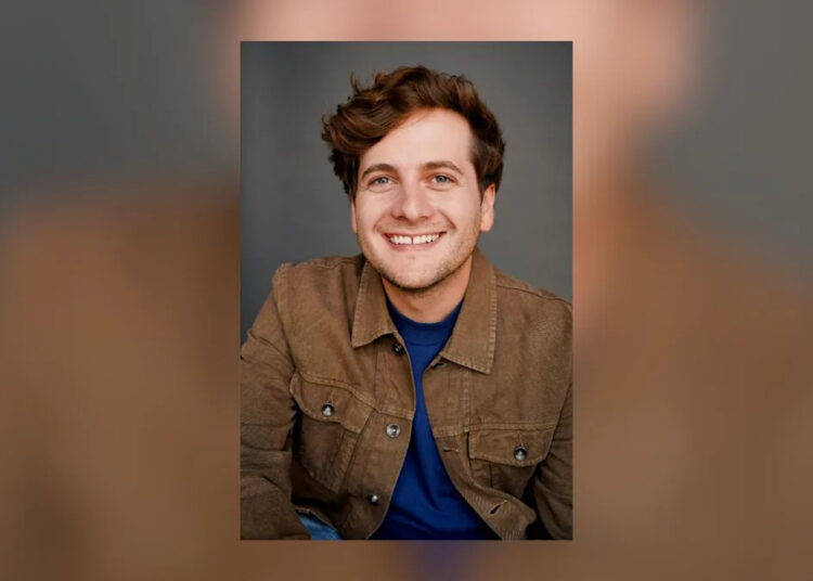Alum Jeremy Culhane se junta ao SNL