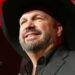 Antes de ele era uma estrela do país, Garth Brooks teve esse trabalho surpreendente