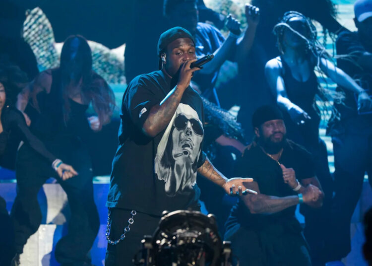 Aqui estão as melhores performances no Premios Juventud 2025, classificado