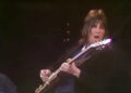 Assista à versão impressionante de Jeff Beck, você sabe o que quero dizer no especial da meia-noite