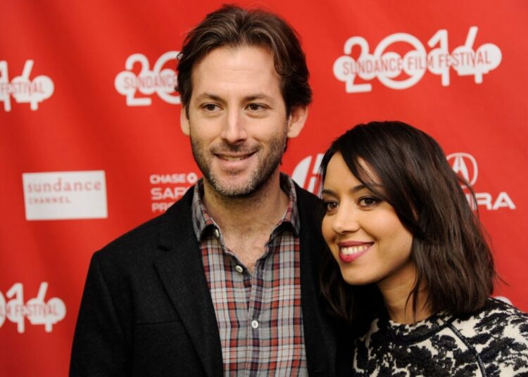 Aubrey Plaza se abre sobre a morte do marido em luto: 'É uma luta diária, obviamente'