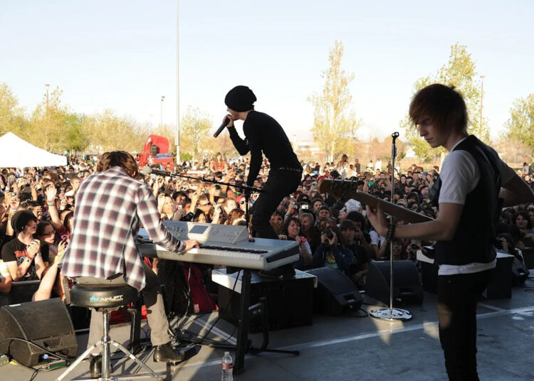 Banda pop-punk para lançar novas músicas pela primeira vez em mais de 10 anos