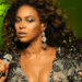Beyonce fica brincalhão da maneira única