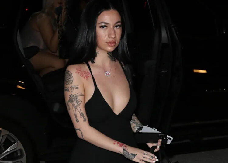 Bhad Bhabie afirma que Le Vaughn a atingiu 'pelo menos 500 vezes'