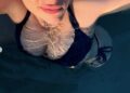 Billie Eilish compartilha fotos raras de biquíni em sua coleção de selfie de verão