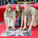 Bindi Irwin compartilha postos que apoiam o irmão Robert antes de 'Dancing With the Stars' Premiere