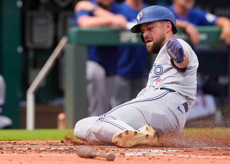 Blue Jays Clique pós-temporada com vitória sobre o Royals