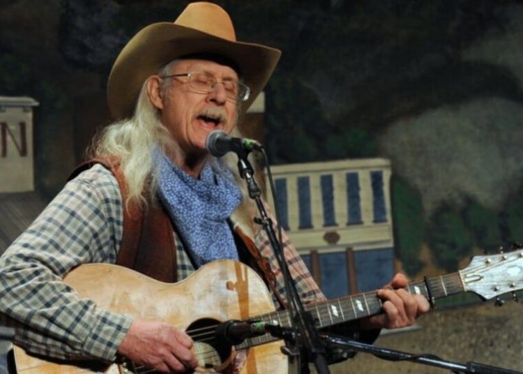 Bob Bovee traz música antiga para a histórica Ellisville Opera House, 20 de setembro