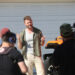 Bobby Berk revela como John Cena o envolveu com o novo programa da HGTV 'Lixo ou jackpot?'