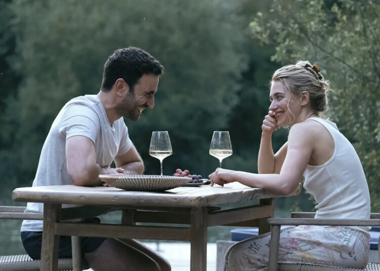 Brett Goldstein e Imogen Poots desencadearão lágrimas em 'todos vocês'