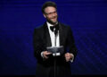 Bryan Cranston por sentir 'nada' enquanto microdososos cogumelos pela primeira vez: 'Agora estou com raiva'