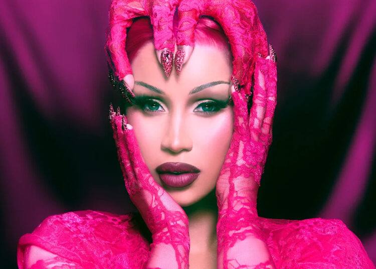 Cardi B explica por que ela dissolou Bia em 'Pretty & Petty'