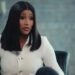 Cardi B não 'se sentiu fodido' durante o piercing de crack de diamante