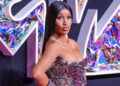 Cardi B responde aos rumores de que contratou Ghostwriters para seu álbum mais recente: 'I'm a Natural Roaster'