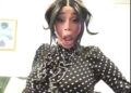 Cardi B twerks sem calças em novo vídeo após veredicto do processo judicial