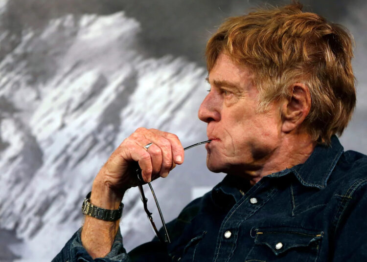 Celebridades prestam homenagem a Robert Redford, de Meryl Streep a Trump