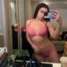 Charli XCX é duas vezes mais sensual em fotos de espartilho de mergulho