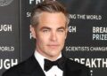 Chris Pine Sinais com Brillstein Entertainment Partners