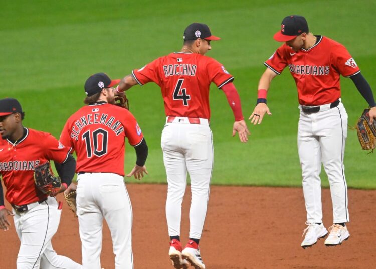 Classificação dos Guardiões na corrida de playoffs de curinga depois da série Royals